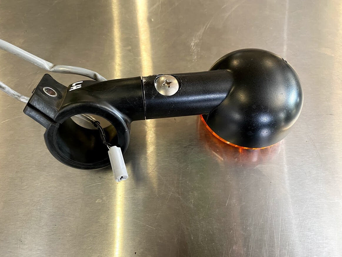 LH Front Blinker Suzuki VL 250 2009