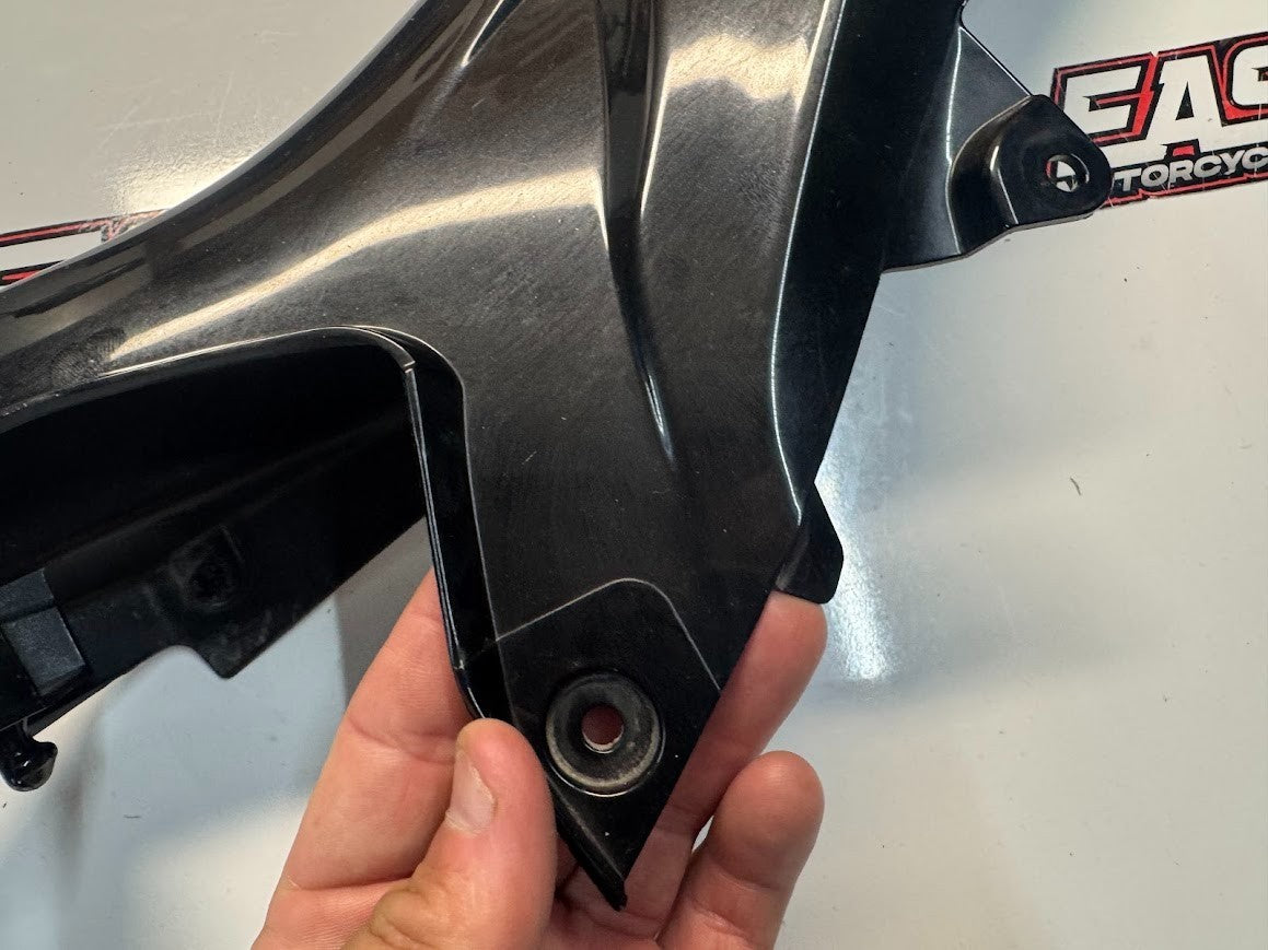 Suzuki GSXR 1000 2009-2016 RH Rear Frame Cover Fairing OEM Genuine 47111-47H00