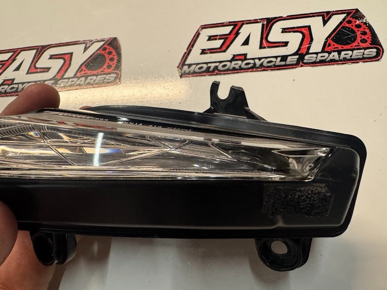 Yamaha YZF R1 2020-2025 RH Pilot Light OEM Genuine B3L-84302-00