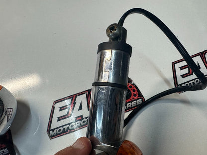 Suzuki VL 1500 Intruder 2002-2003 Front Blinkers Indicators OEM 35601-10F50