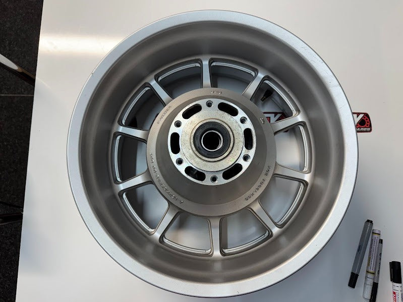 Rear Wheel Rim Suzuki Boulevard C109R VLR 1800 T 2008-2014 OEM 64100-22850-12Z