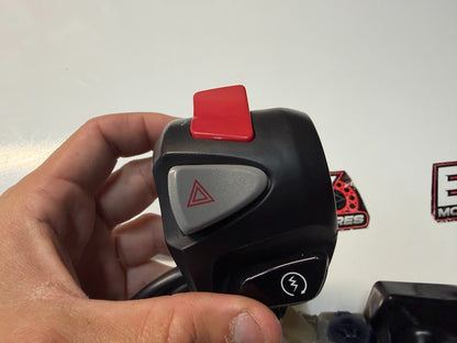 RH Switch Block Honda CBR 500R 2016-2018 OEM 35130MJWD12