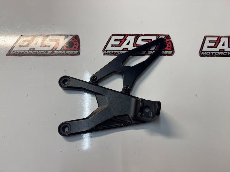 Yamaha YZF R1 2015-2025 LH Riders Peg Bracket Rear Set OEM Genuine 2CR-27442-00