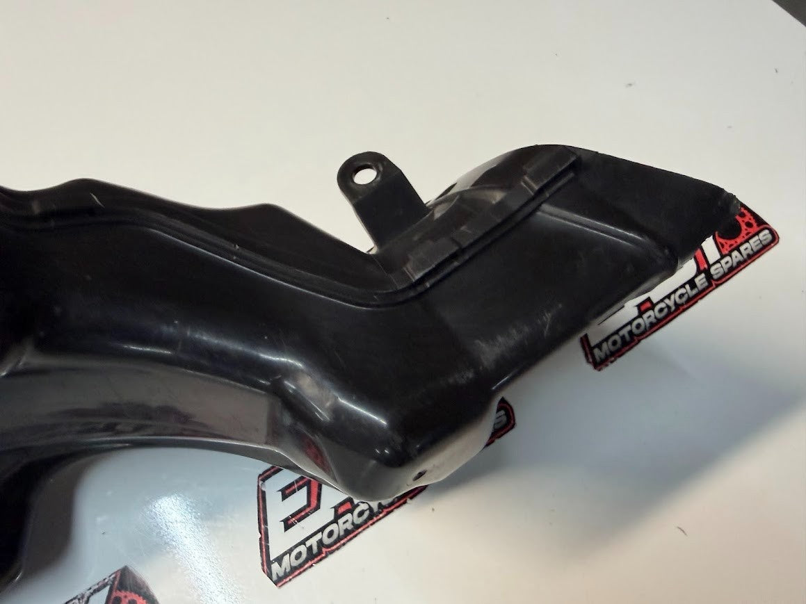 Air Intake Ducts Suzuki GSXR 1000 2007-2008 OEM 94420-21H00