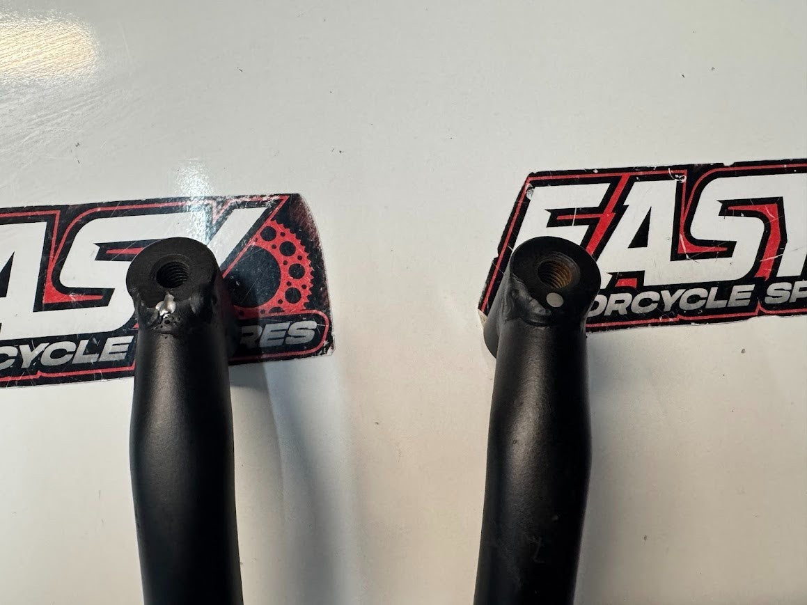 Yamaha YZF R15 2013-2018 RH Pillion Peg & Bracket OEM Genuine 1CK-F742L-00