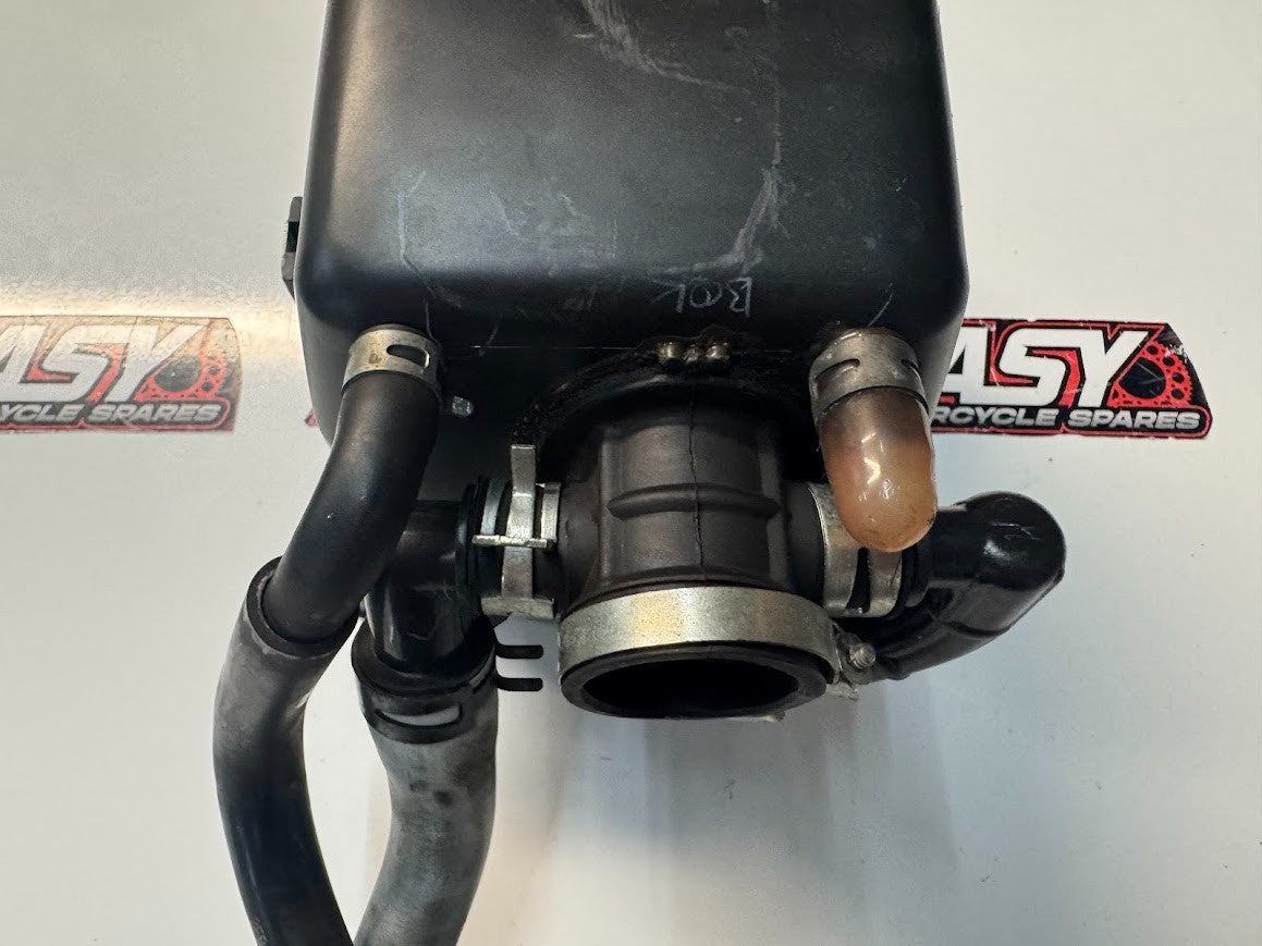 Yamaha YZF R15 2011-2018 Airbox Assembly OEM Genuine 20P-E4411-00