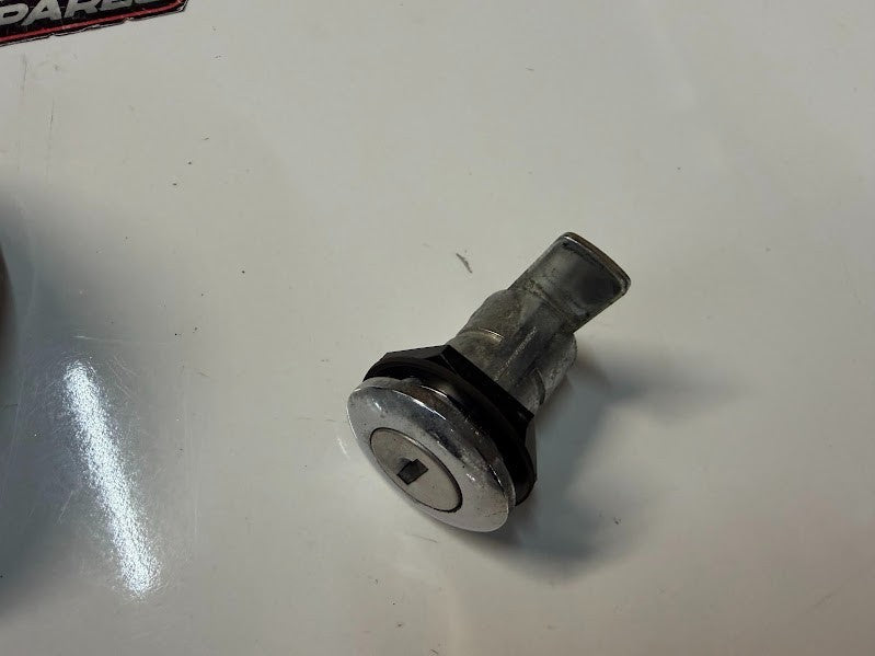 ECU Ignition Lockset Suzuki Boulevard C109R VLR 1800 T 2008-2012 OEM 32920-22H01
