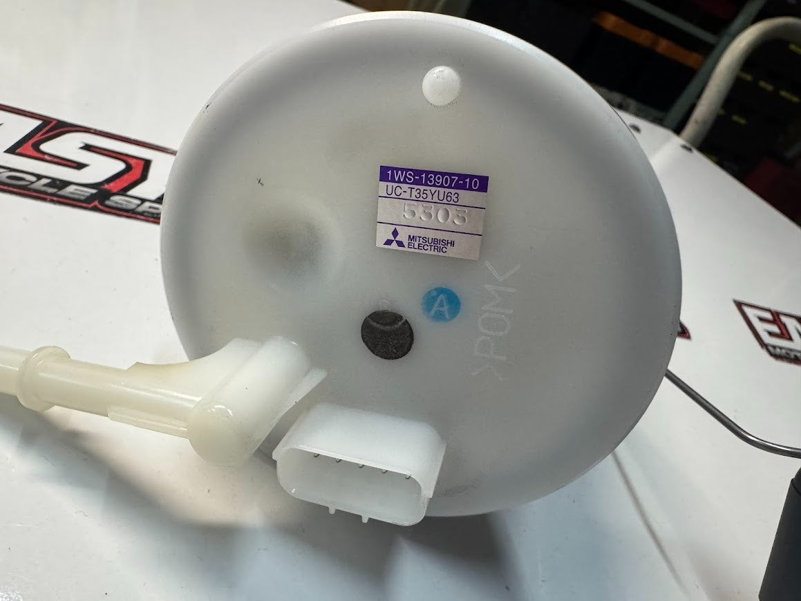 Yamaha YZF R7 2022-2025 Fuel Pump Assembly OEM Genuine 1WS-13907-10