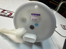 Yamaha YZF R7 2022-2025 Fuel Pump Assembly OEM Genuine 1WS-13907-10