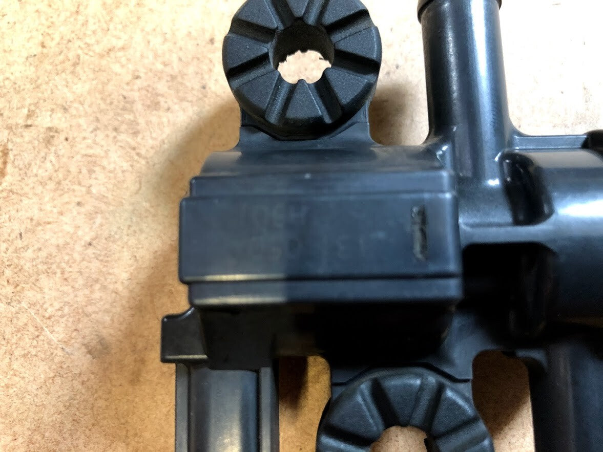 Air Injection Solenoid Valve Honda CBR 250R ABS 2011