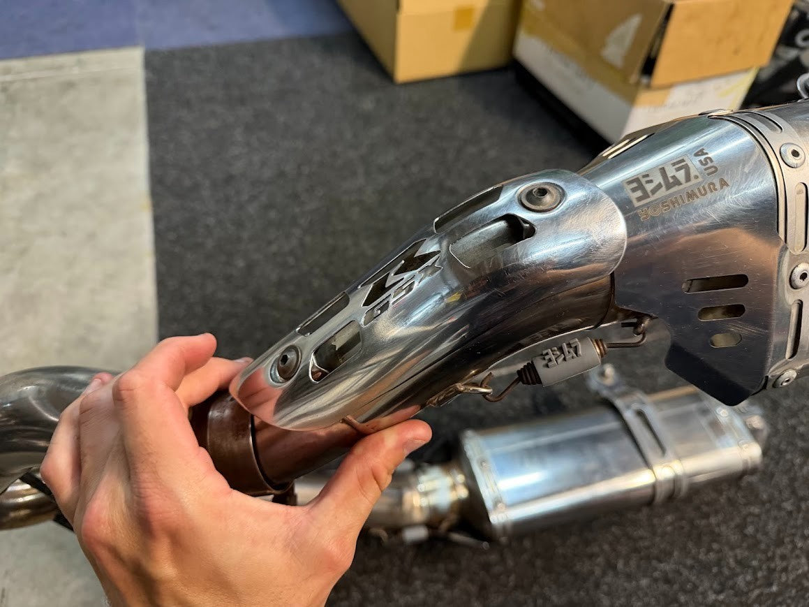 Yoshimura Dual Exhaust System Suzuki GSXR 1000 2007-2008