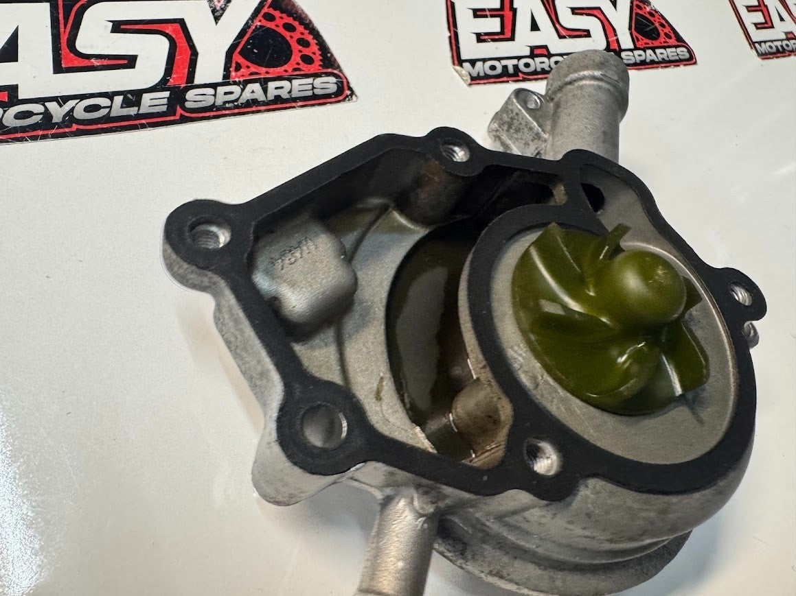 Yamaha YZF R15 2015 Water Pump Assy OEM Genuine 38B-E1185-01