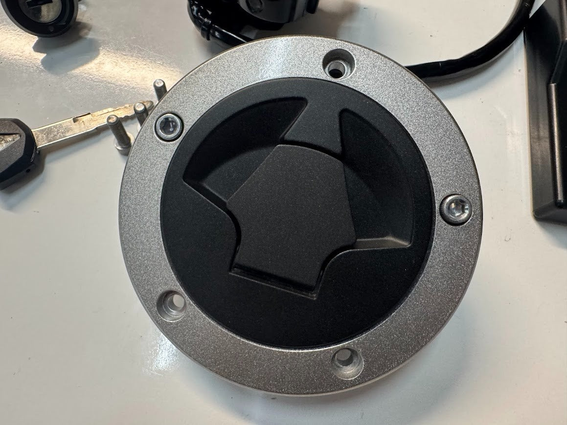 Kawasaki Vulcan S 650 2017-2025 ECU Ignition Key Lockset OEM Genuine 21175-1196