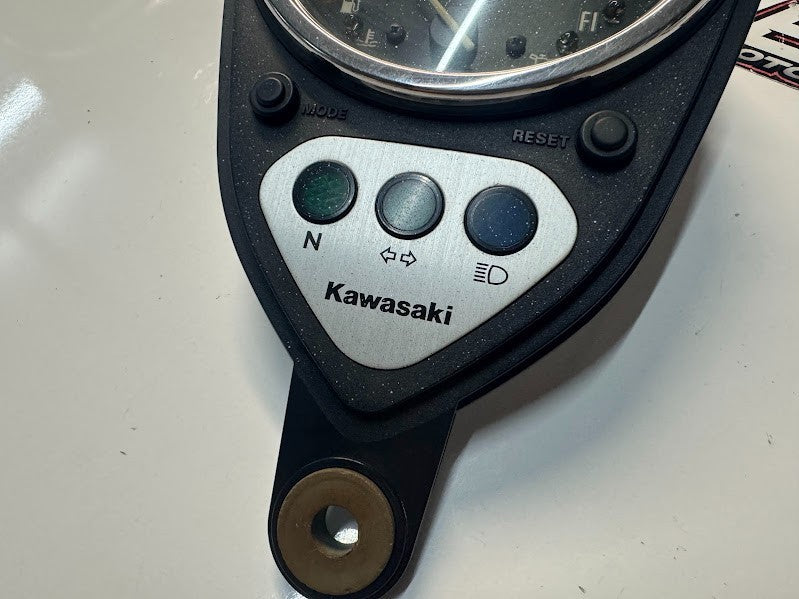 Kawasaki Vulcan 900 Classic 2006-2010 Dash Meter Cluster OEM Genuine 25031-0274