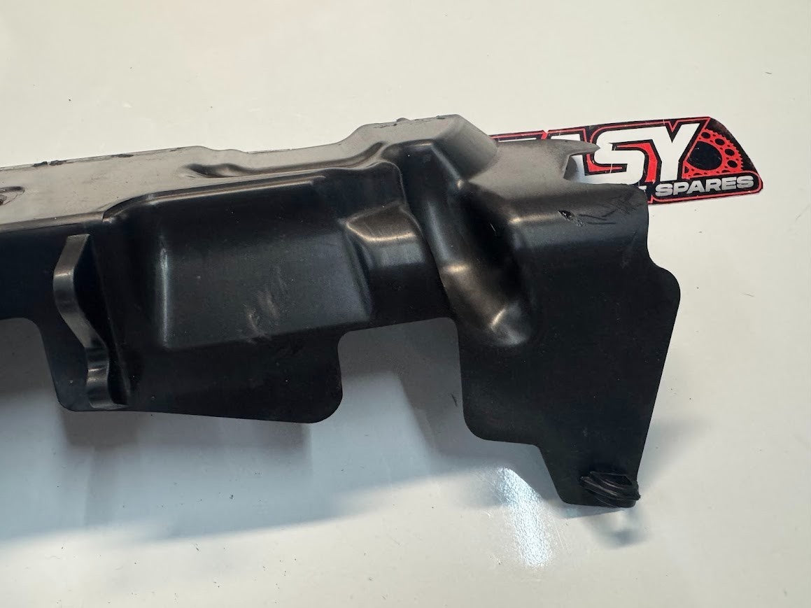 Suzuki GSXR 1000 2009-2016 Radiator Heat Shield OEM Genuine 17771-47H00