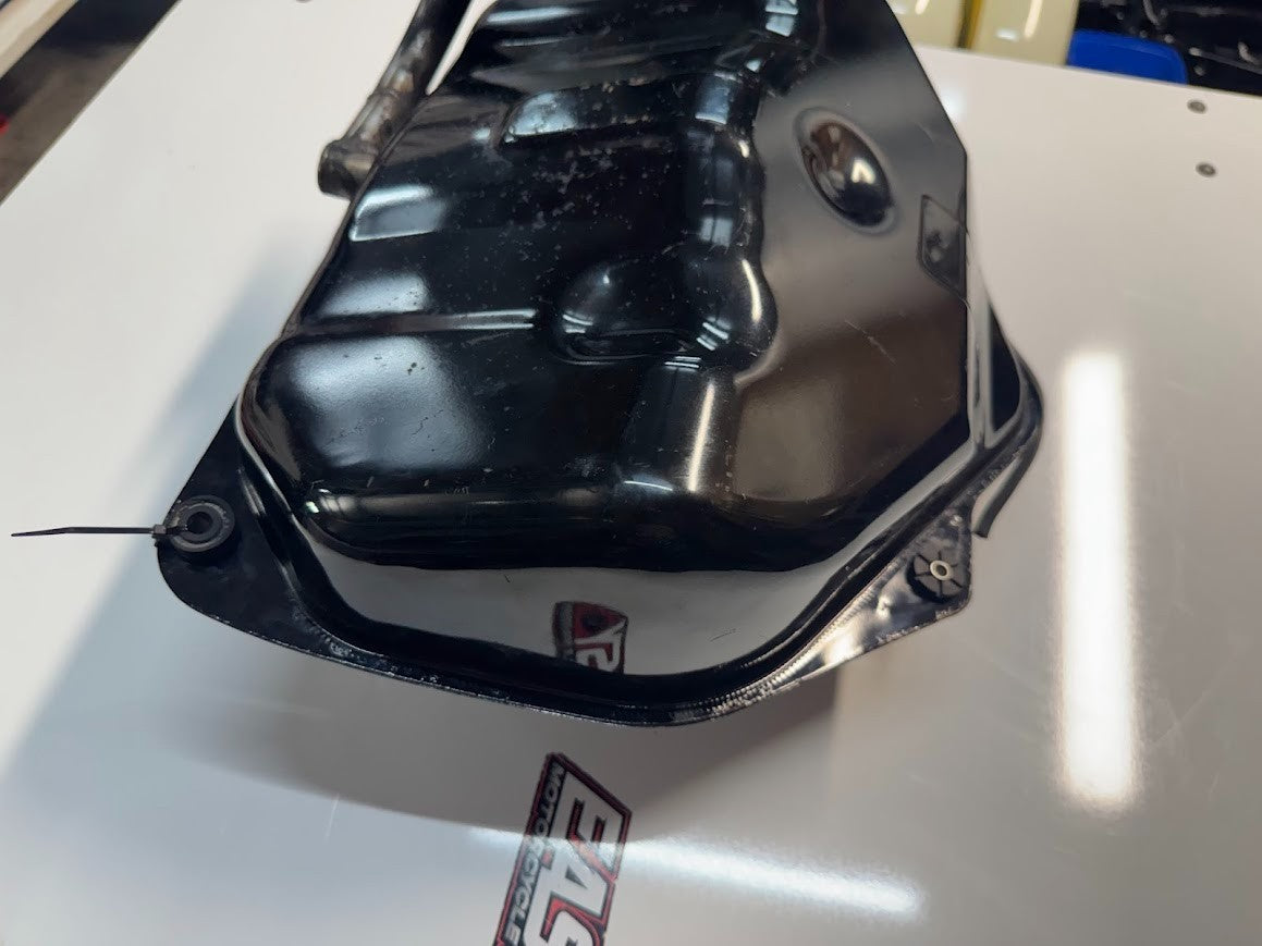 Suzuki VL 1500 Intruder 1998-2004 Fuel Tank OEM Genuine 44110-10F00