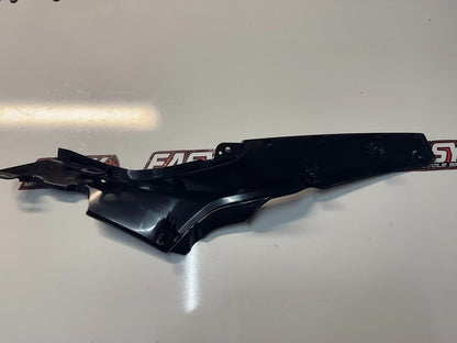 Yamaha YZF R7 2022-2025 Side Cover 1 Fairing Mole OEM Genuine BEB-2171L-00