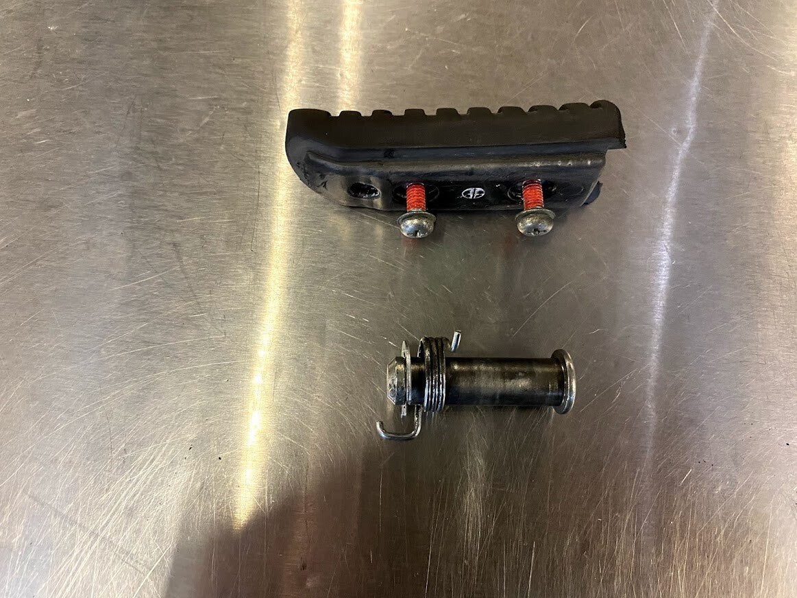 RH Riders Peg Rubber Kawasaki Ninja 11-16 2011 34028-0133