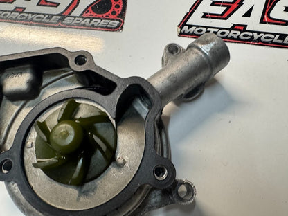 Yamaha YZF R15 2015 Water Pump Assy OEM Genuine 38B-E1185-01