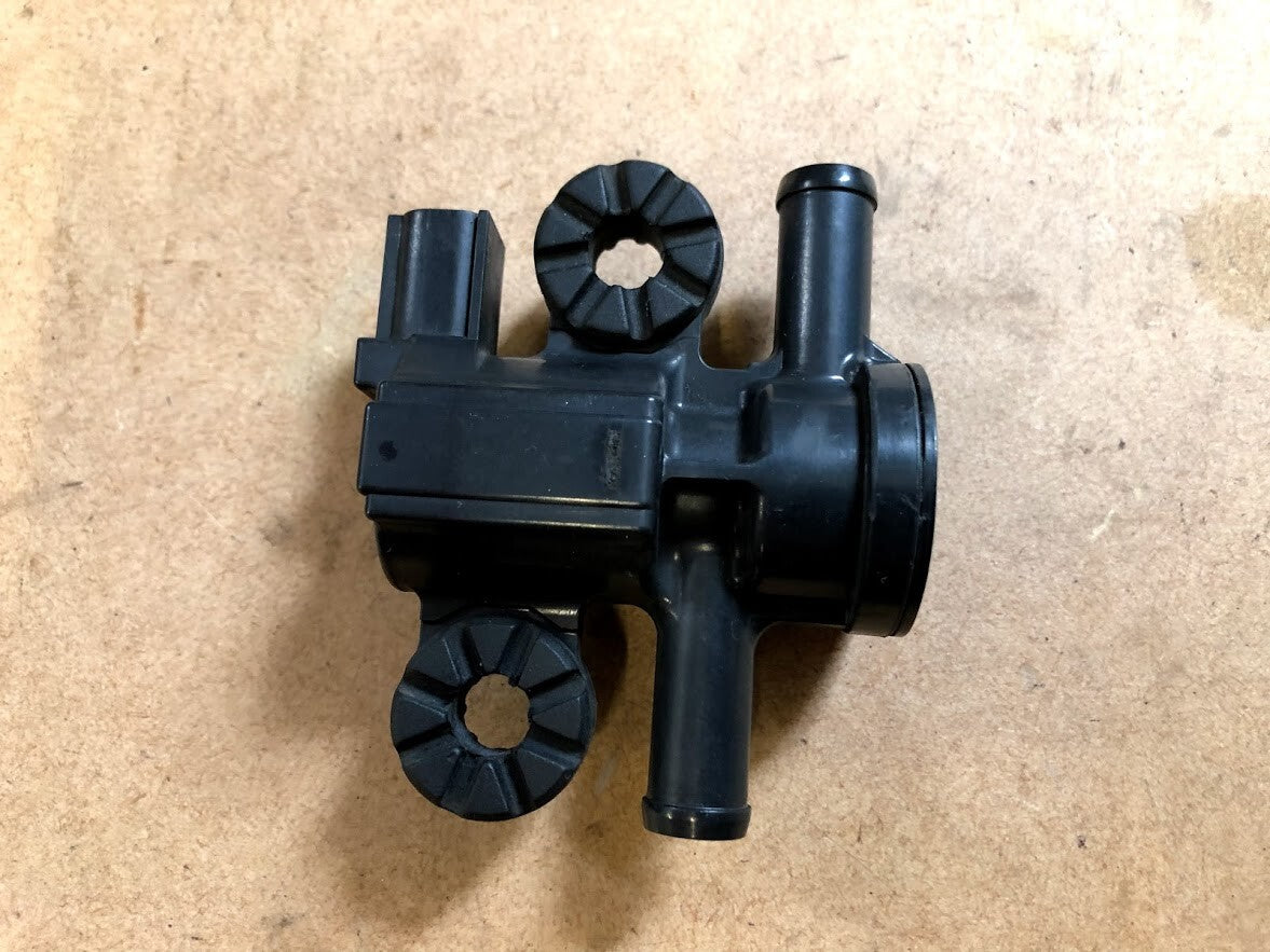 Air Injection Solenoid Valve Honda CBR 250R ABS 2011