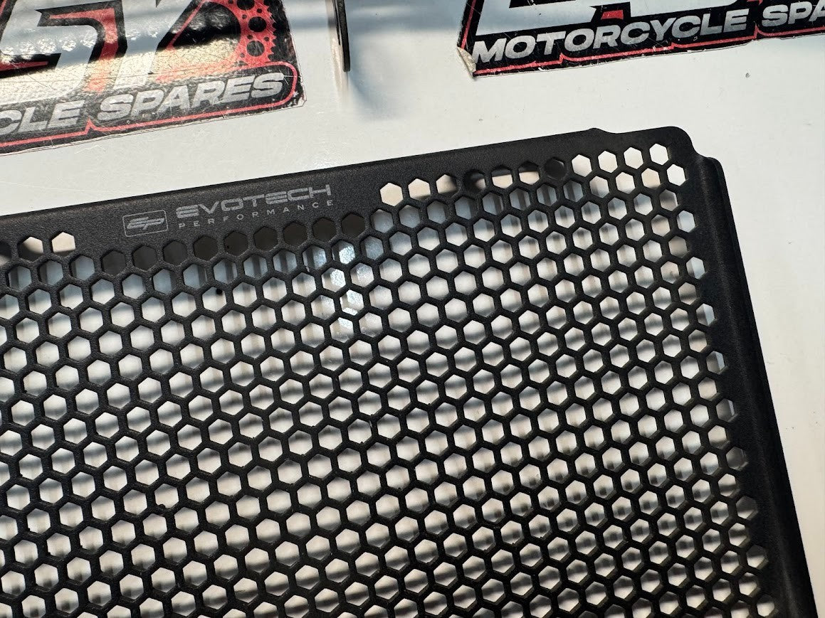 Yamaha YZF R1 2015-2025 Evotech Performance Yamaha R1 Radiator Guard Set