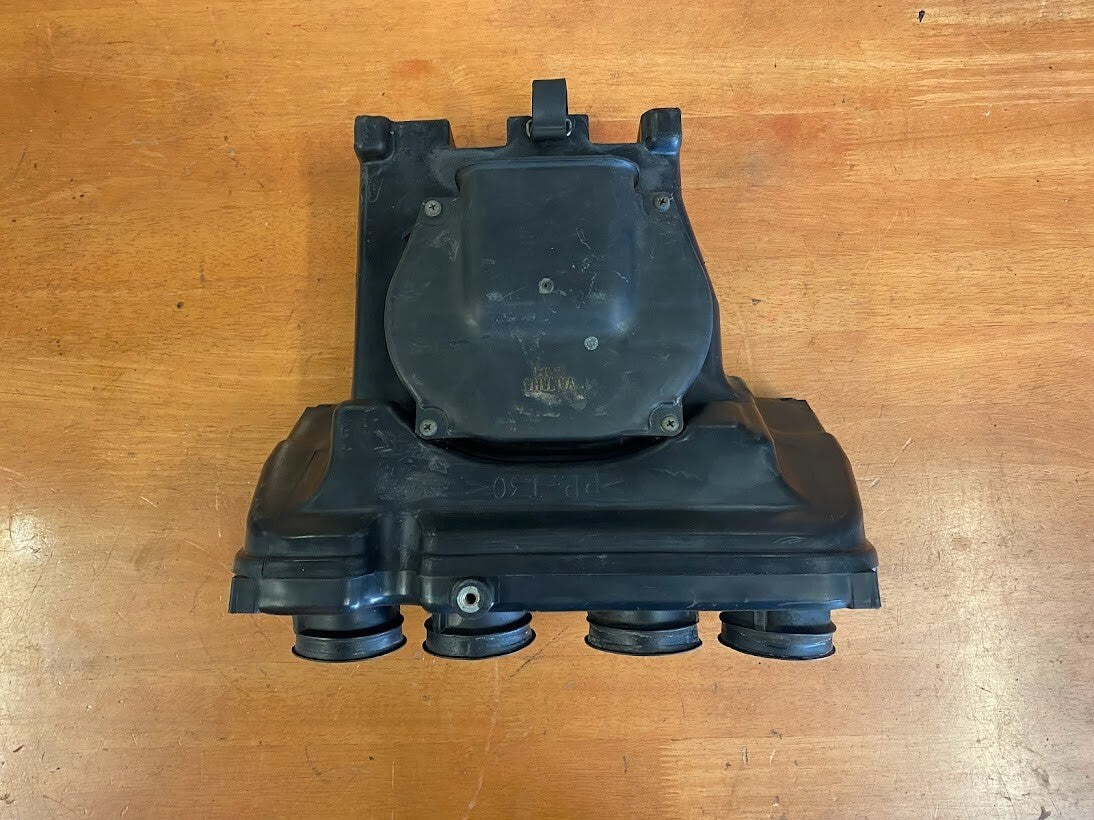 Airbox Yamaha FZS 600 1998