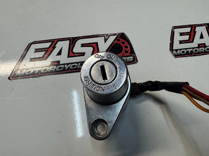 Suzuki VL 1500 Intruder 2001-2003 Ignition Lockset Key OEM Genuine 37000-26841