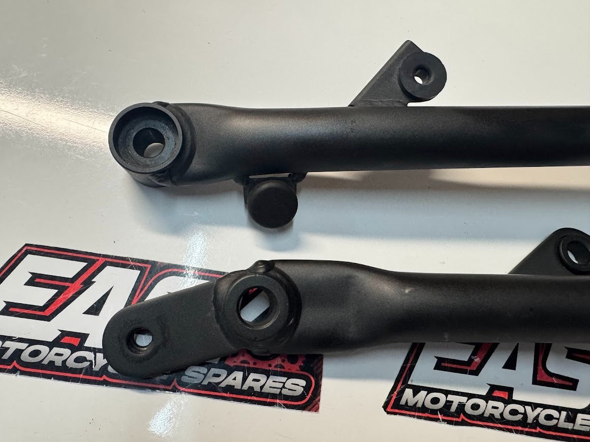 Kawasaki Vulcan S 650 2015-2025 Lower Subframe Rails OEM Genuine 31064-0652-18R