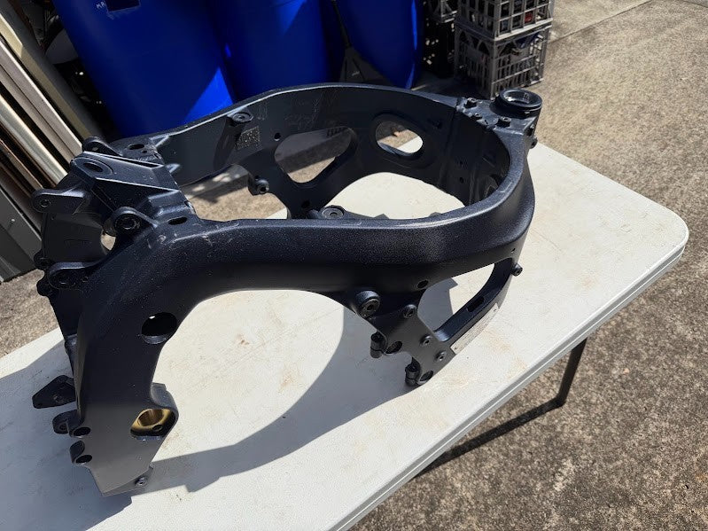 Frame Suzuki GSXR 1000 2013 OEM *Repairable Write Off* 41100-47H21-YUA
