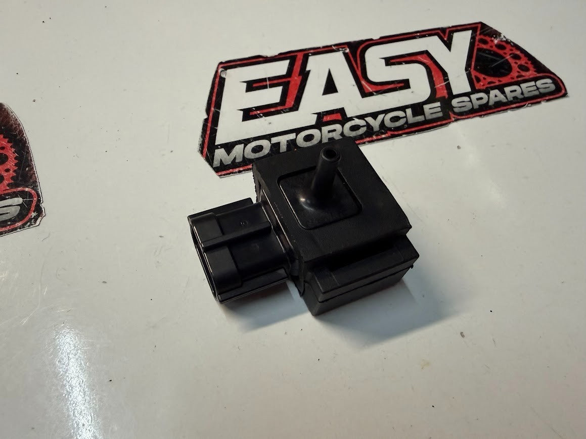 Air Pressure Sensor Suzuki GSXR 1000 2012-2016 OEM 15630-29G30