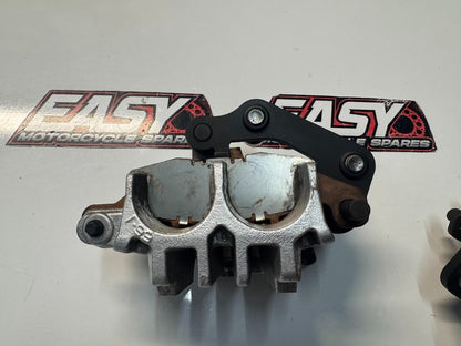 Suzuki VL 1500 Intruder 2002-2009 Front Brake Calipers OEM 59100-33DD0-999