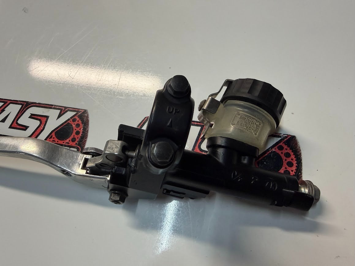 Clutch Master Cylinder Suzuki GSXR 1000 2007-2008 OEM 59800-21H00