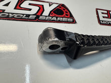 Suzuki GSXR 1000 2005-2008 RH Pillion Peg OEM Genuine 43611-41G00