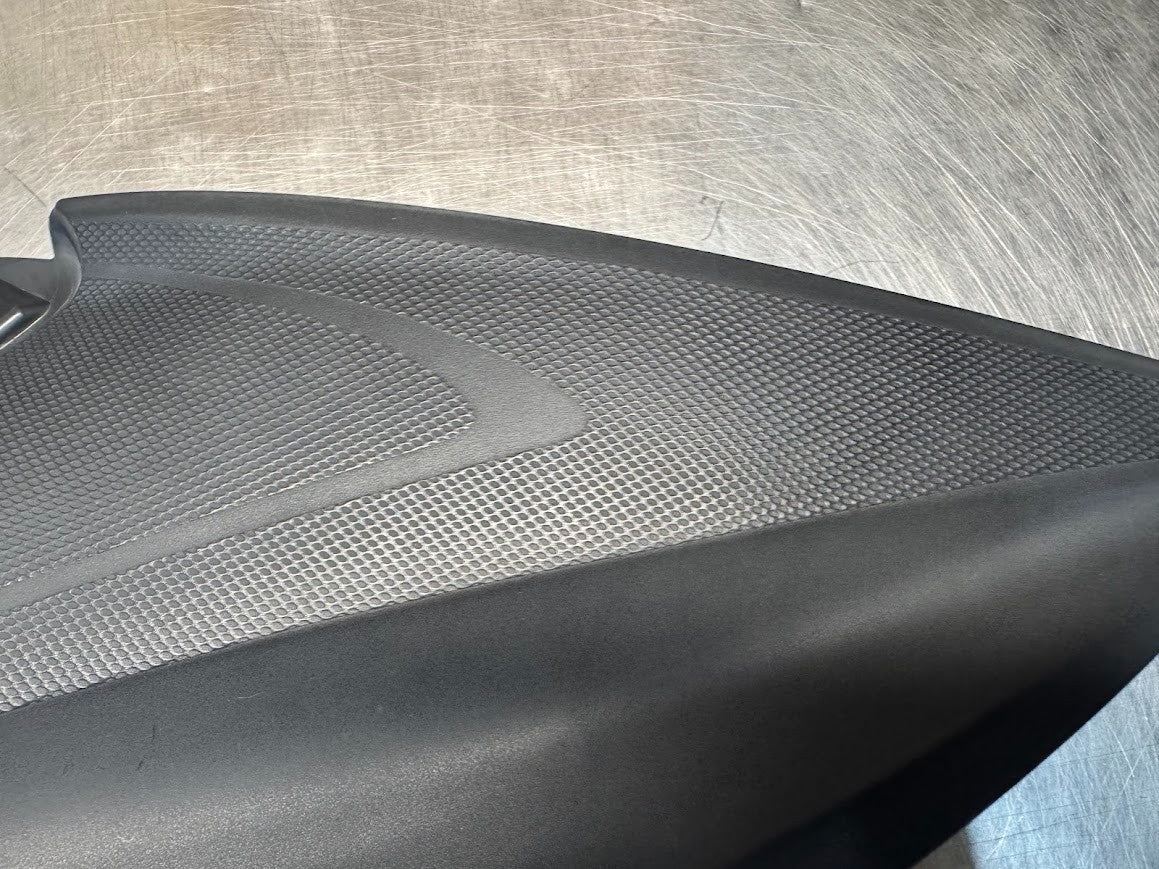 Suzuki GSX-S 1000 2017 RH Side Cover Fairing OEM Genuine 47111-04K0