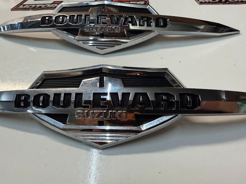 Tank Badges Emblem Suzuki Boulevard C109R VLR 1800 T 2008-2014 OEM 68111-22H00