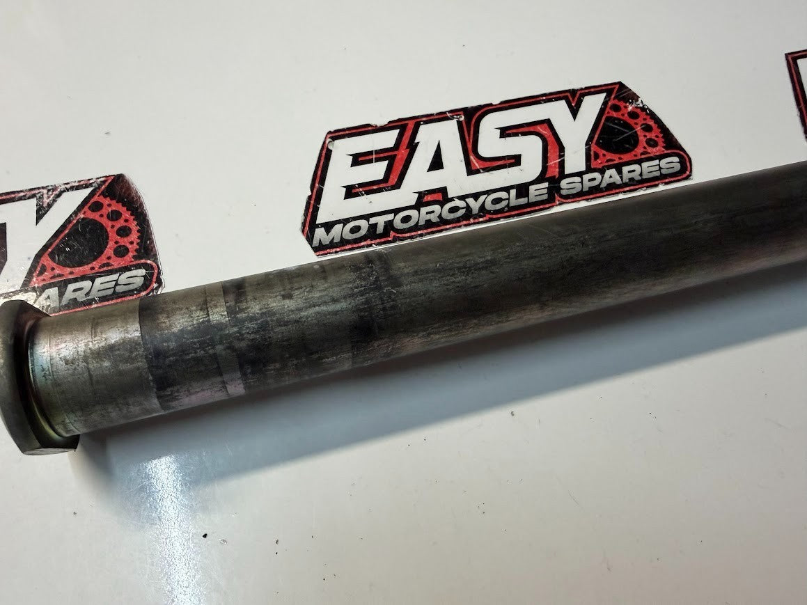 Rear Wheel Axle Suzuki GSXR 1000 2001-2008 OEM 64711-33E20