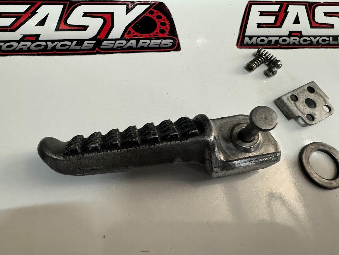 RH Pillion Peg Kawasaki ER-6F 06-08 2007 34028-0005
