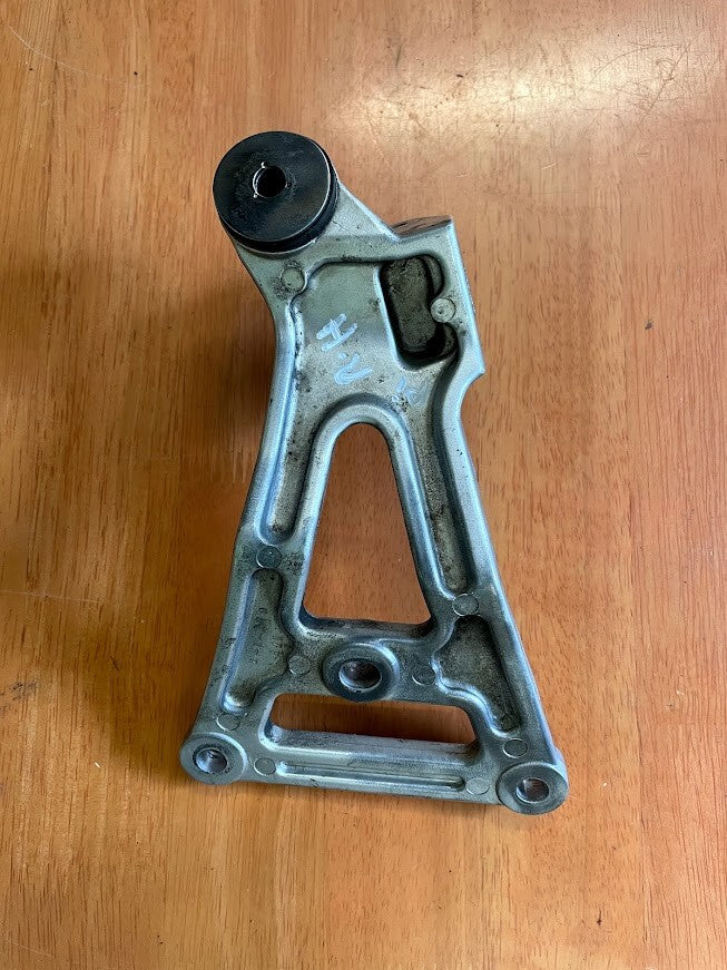 RH Pillion Bracket Suzuki GSXR 750 1992