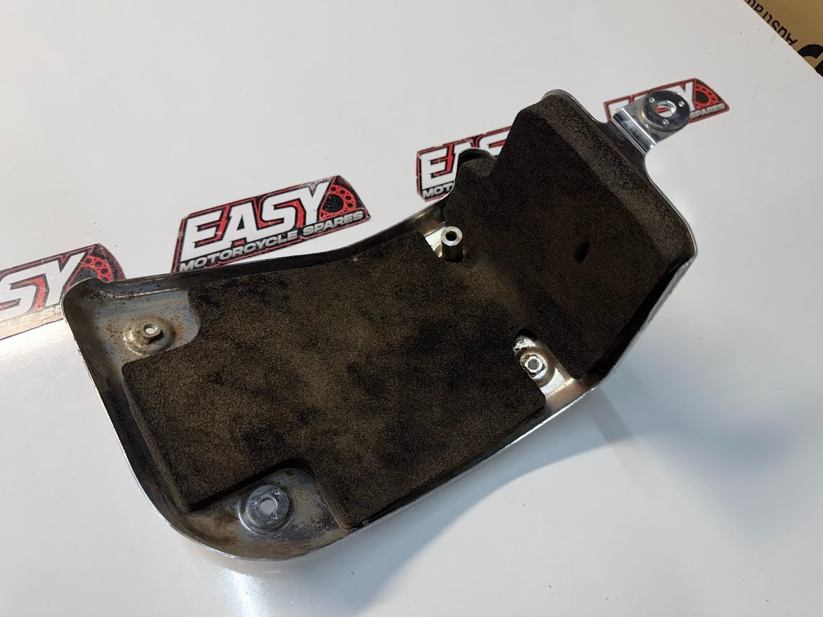 LH Lower Side Cover Suzuki Boulevard C109R VLR 1800 T 2008-2014 OEM 47230-22H00