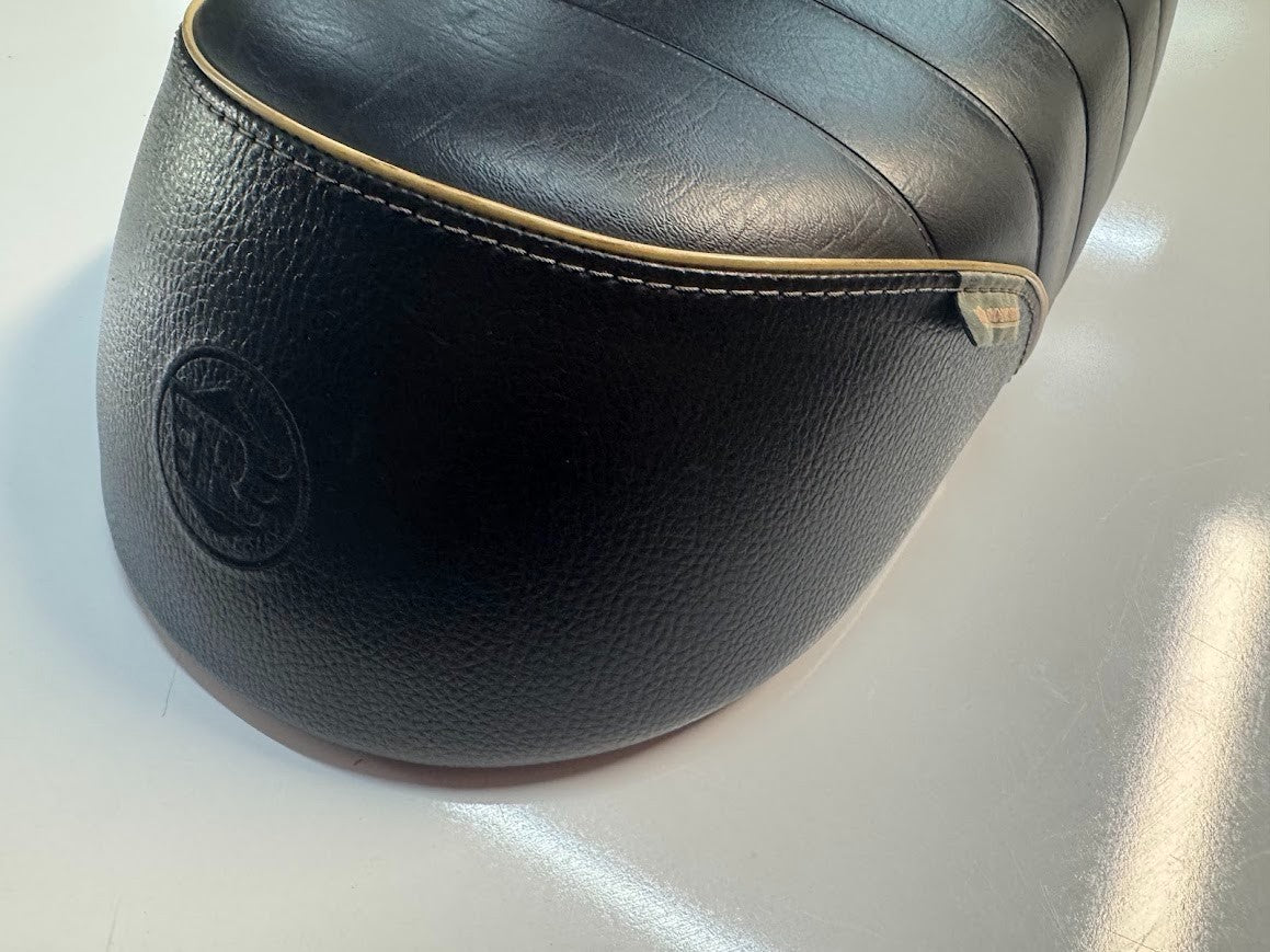 Royal Enfield Interceptor 650 2022 Seat Dual OEM Genuine 1030001C Euro 5