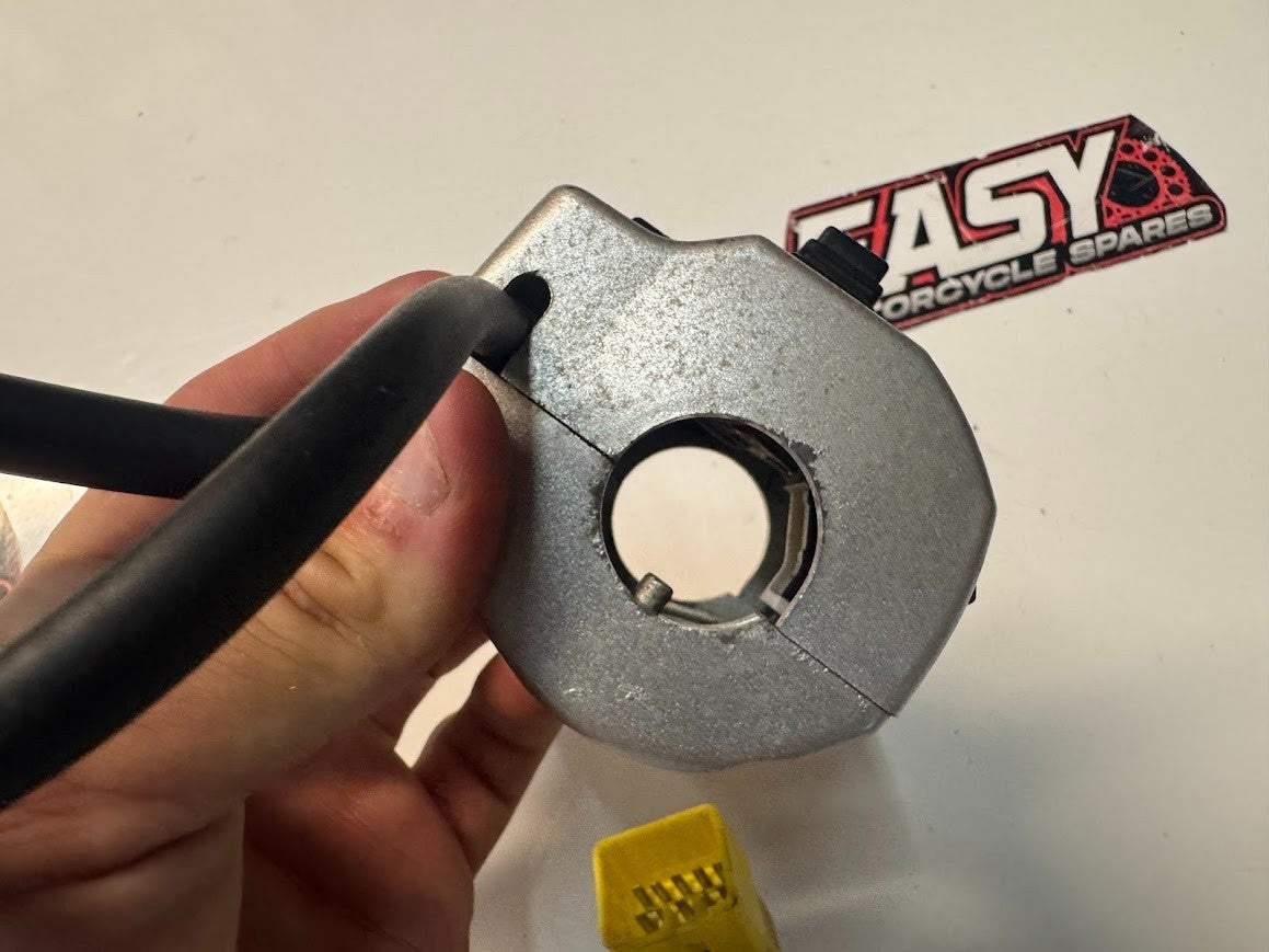 Suzuki VL 1500 Intruder 2003-2006 LH Switch Block OEM Genuine 37400-10F60