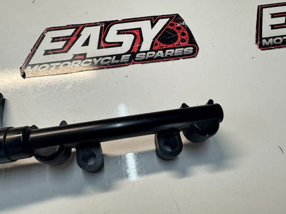 Yamaha YZF R1 2015-2025 Secondary Fuel Rail OEM Genuine 2CR-1393B-00