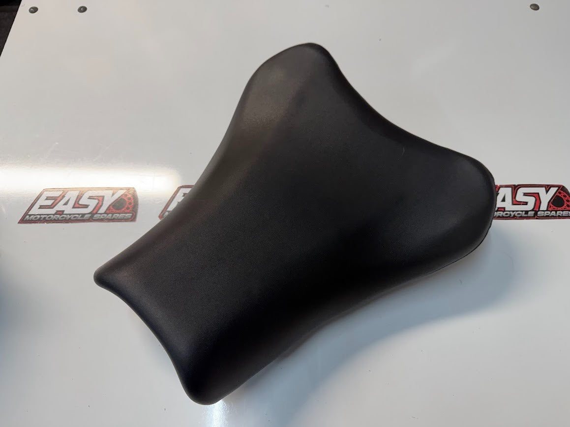 Rider Seat Suzuki GSXR 1000 2005-2006 OEM 45100-41G02-6BY