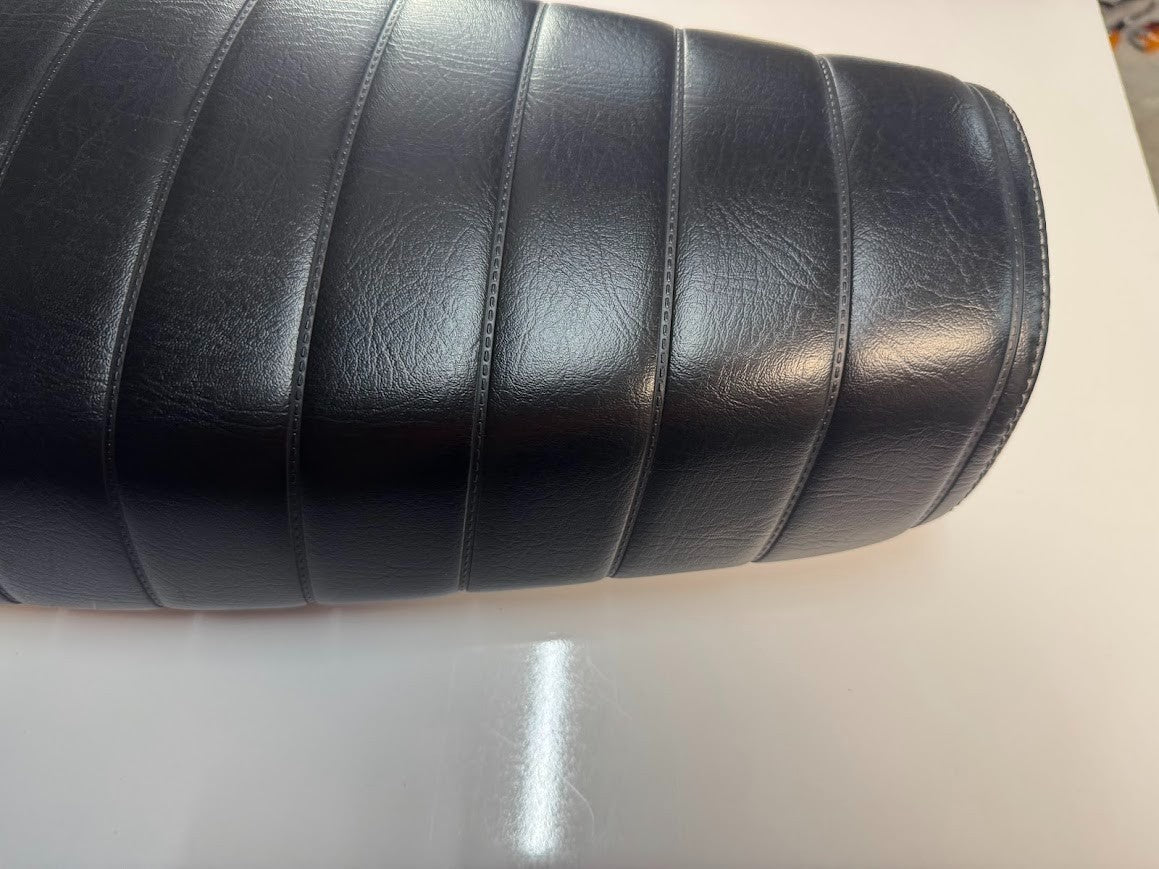 Royal Enfield Interceptor 650 2022 Seat Dual OEM Genuine 1030001C Euro 5