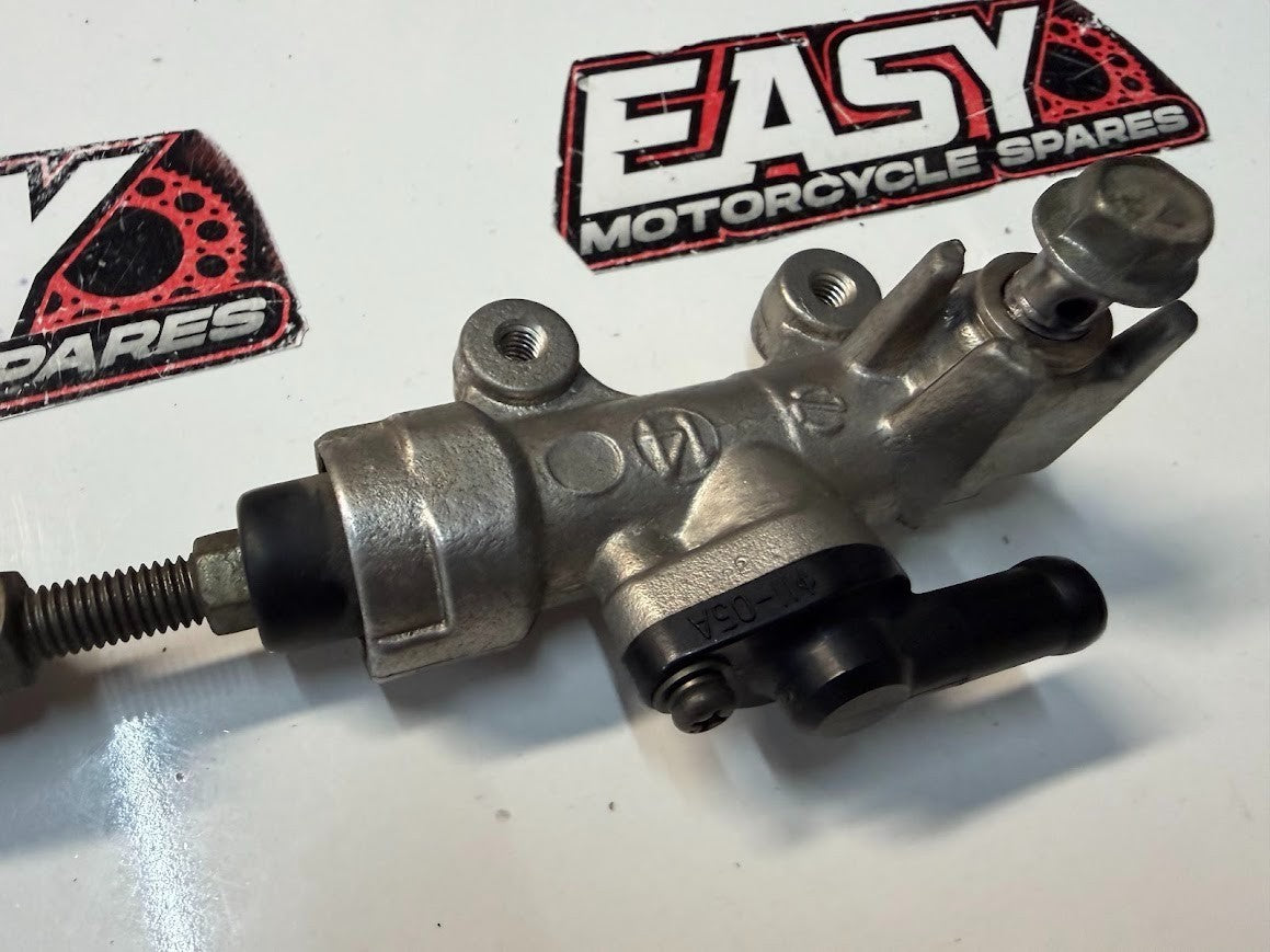 Rear Brake Master Cylinder Suzuki GSXR 1000 2003-2008 OEM 69600-16G00