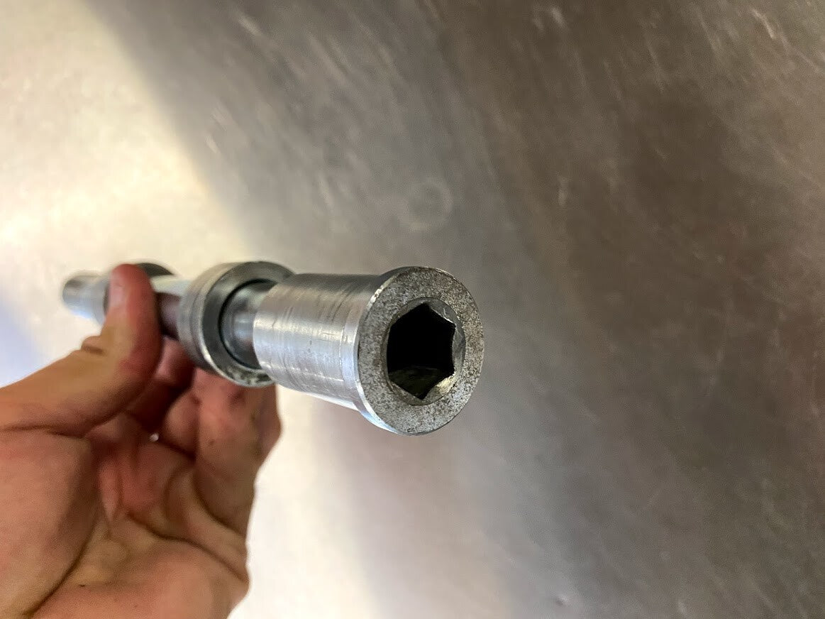 Front Axle Kawasaki Ninja 650L 07-16 2014 41068-0059