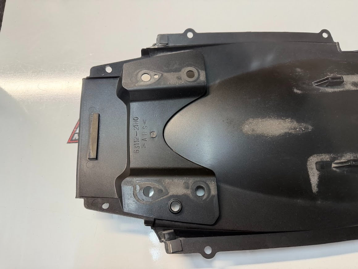 Rear Fender Lower Suzuki GSXR 1000 2007-2008 OEM 63120-21H00-019