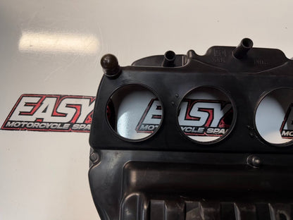 Airbox Cleaner Case Lower Suzuki GSXR 1000 2007-2008 OEM 13700-21H00 #2