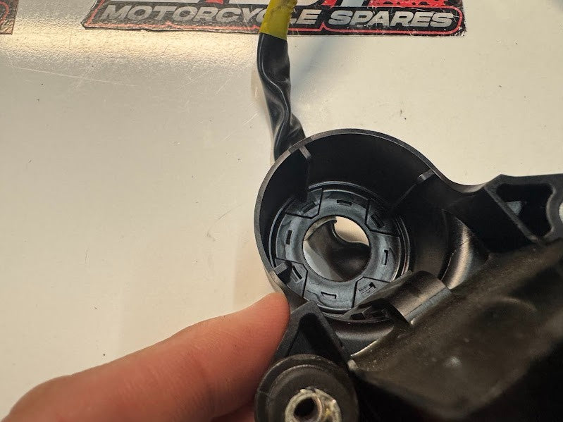 Yamaha YZF R1 2020-2022 Immobiliser Unit Antenna OEM Genuine B3L-8255P-00