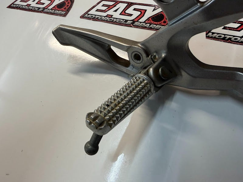 RH Footrest Assembly Yamaha MT-09 SP 2017-2020 OEM BS2-27443-00